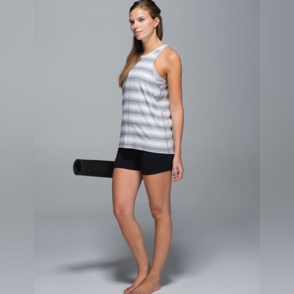 Lululemon Find Your Zen Yoga Pilates Activewear Workout Striped Tank Top - Picture 3 of 9